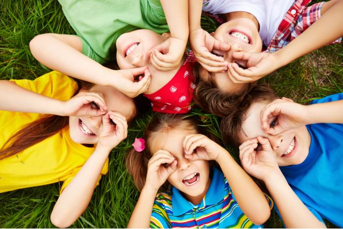 IDEI DE PROGRAME  CU ACTIVITATI PENTRU EXCURSII SI  TABERE 